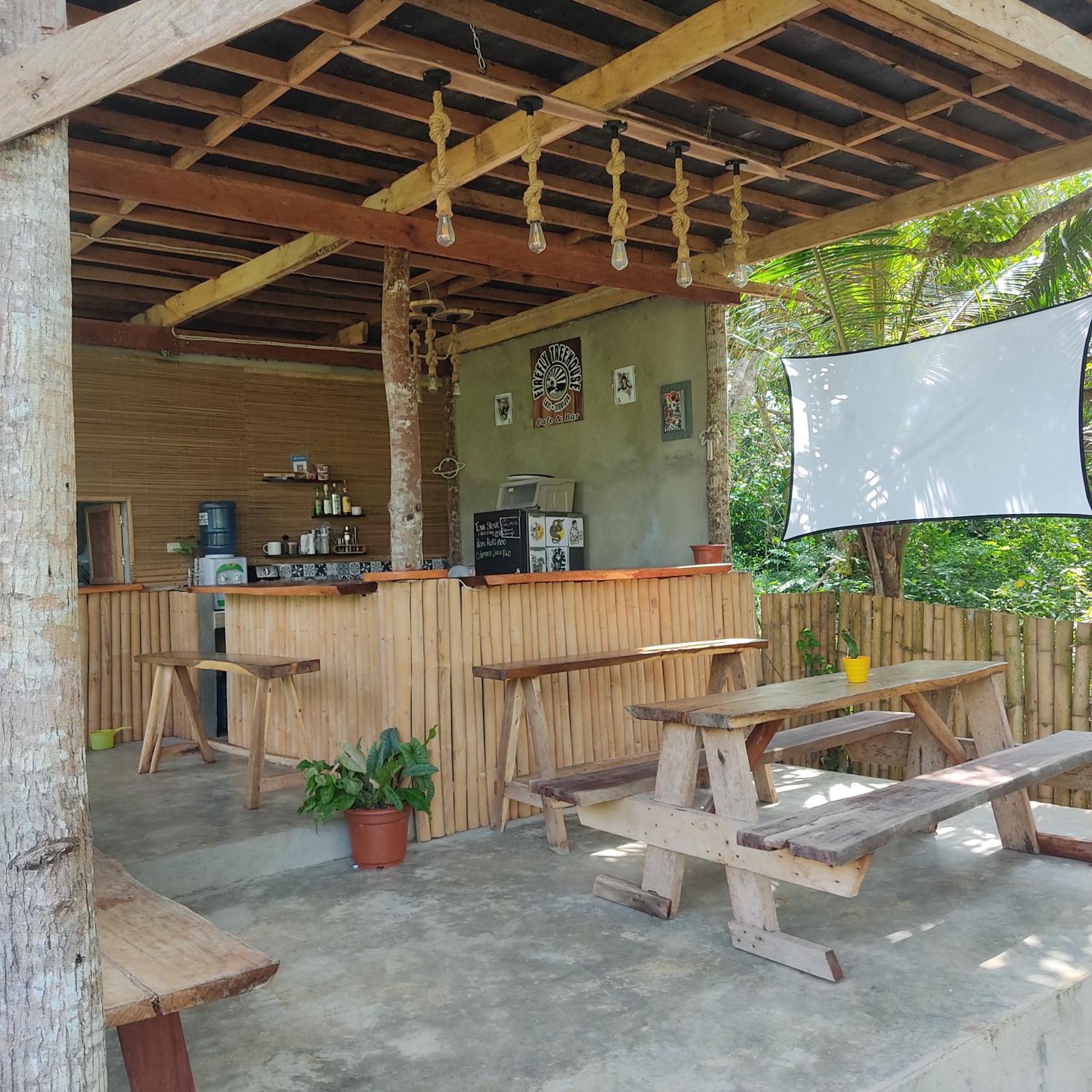 Firefly Treehouse Cafe And Bar Hotel Lazi Exterior photo